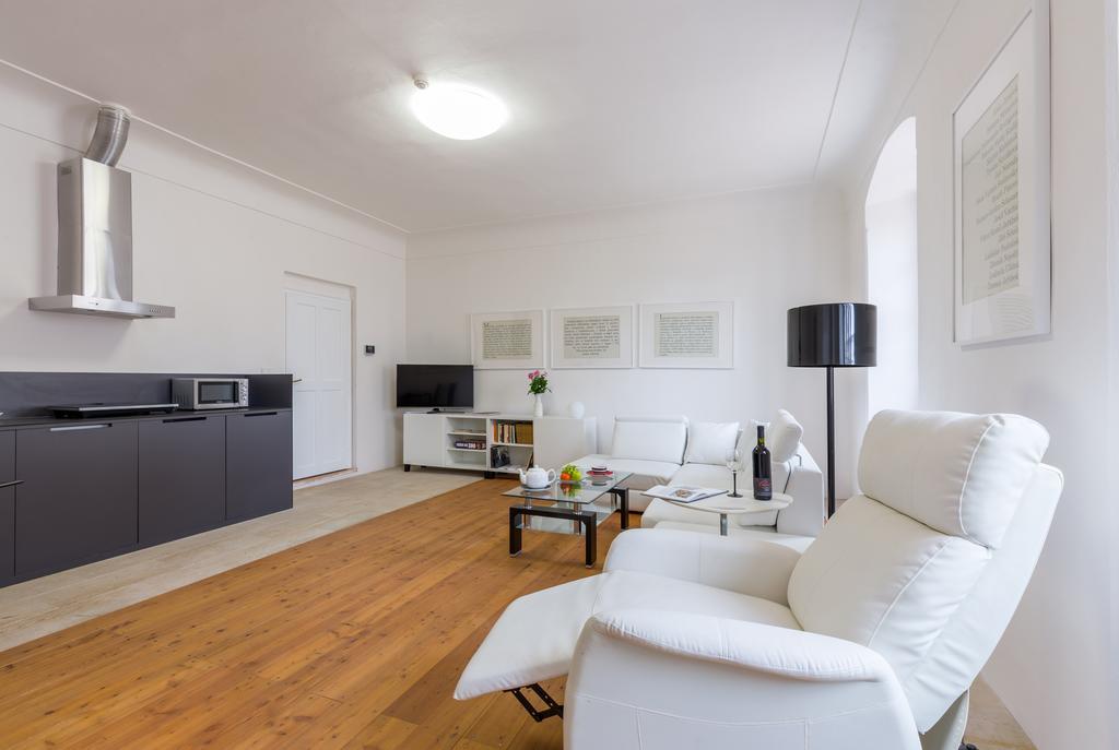 Zamecke Apartmany リトミシュル エクステリア 写真